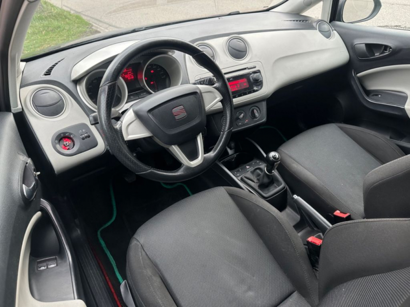 Seat Ibiza SC 1,6i Sport