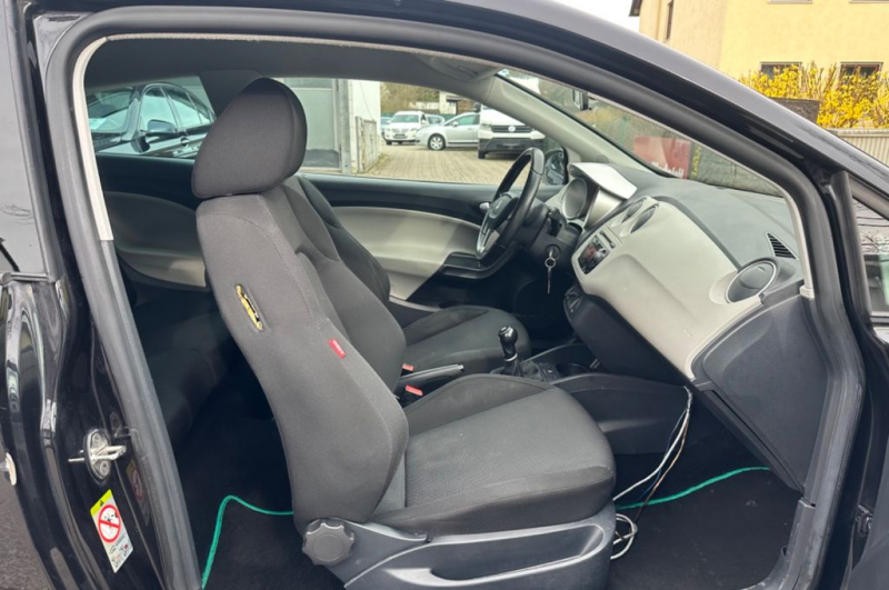 Seat Ibiza SC 1,6i Sport