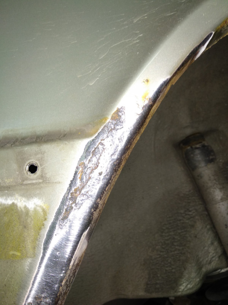 Seitenteil reparieren - kompletten Radlauf innen und außen instandsetzen und lackieren