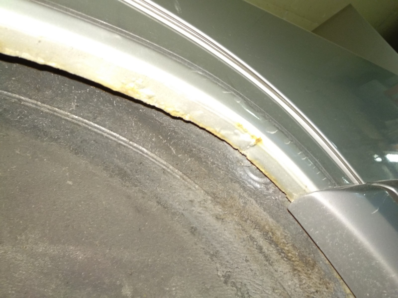 Seitenteil reparieren - kompletten Radlauf innen und außen instandsetzen und lackieren