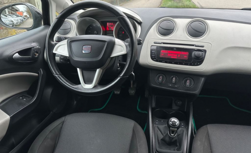 Seat Ibiza SC 1,6i Sport