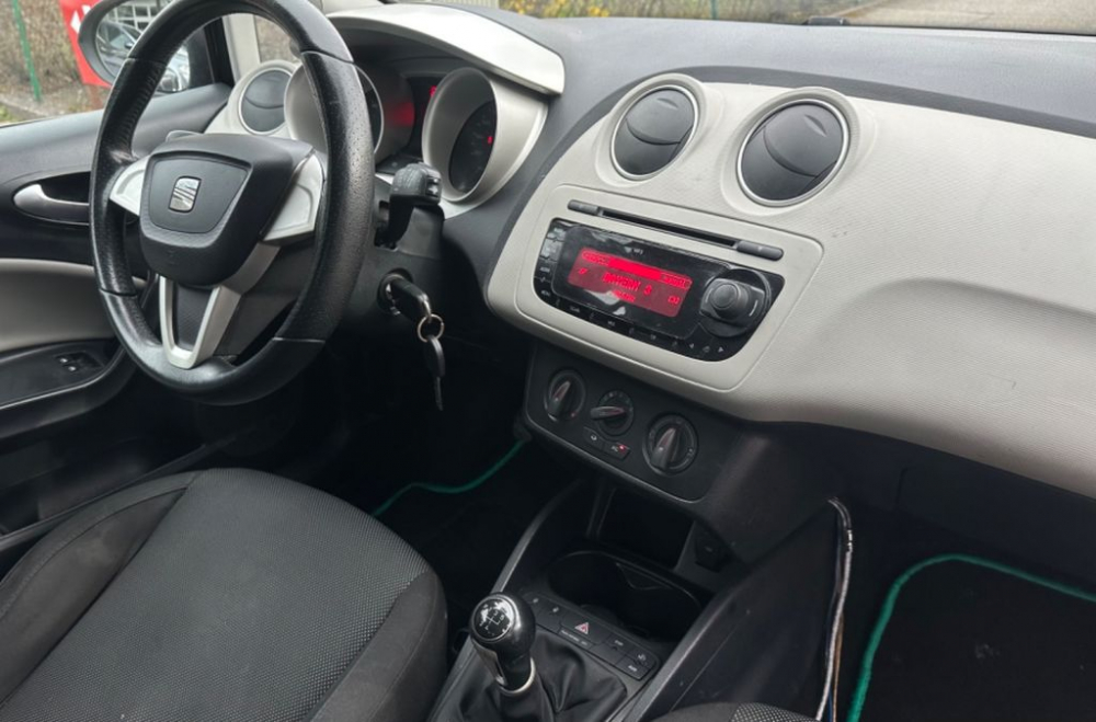 Seat Ibiza SC 1,6i Sport