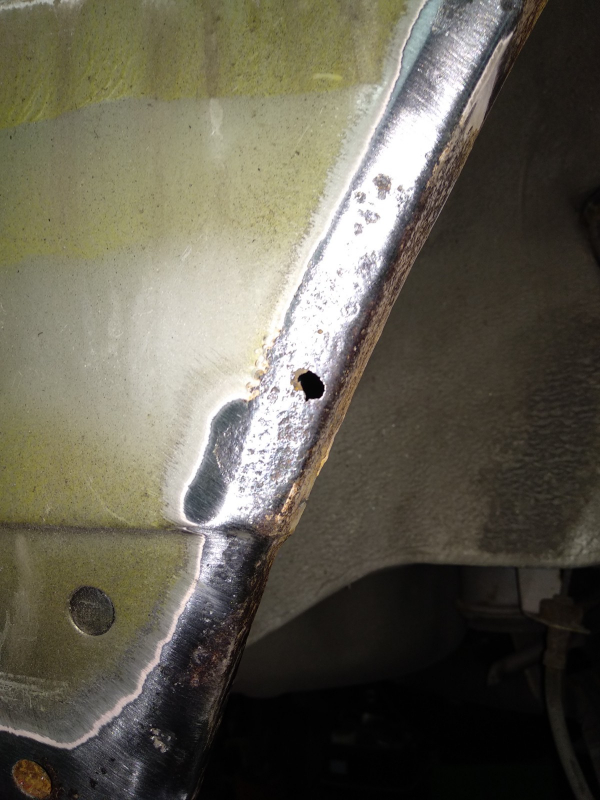 Seitenteil reparieren - kompletten Radlauf innen und außen instandsetzen und lackieren