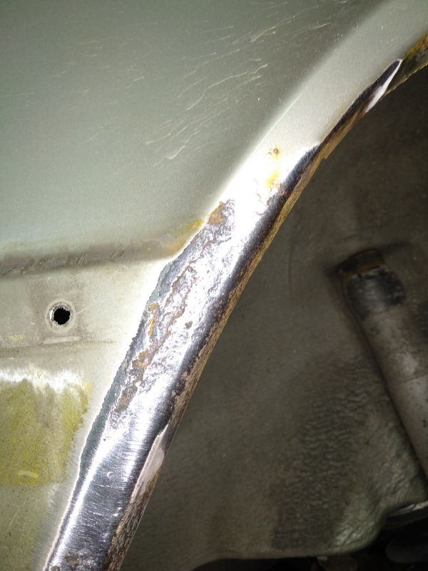 Seitenteil reparieren - kompletten Radlauf innen und außen instandsetzen und lackieren