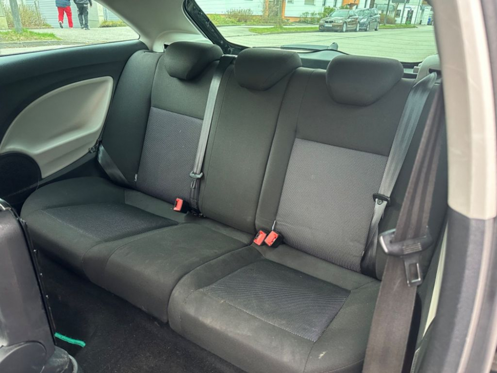 Seat Ibiza SC 1,6i Sport